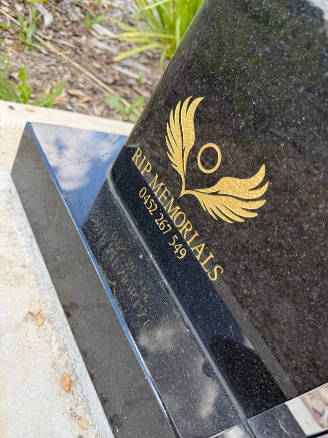 Issa memorial by RIP Memorials