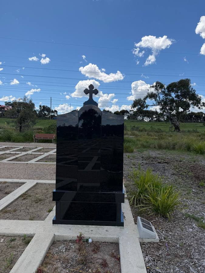 Issa memorial by RIP Memorials