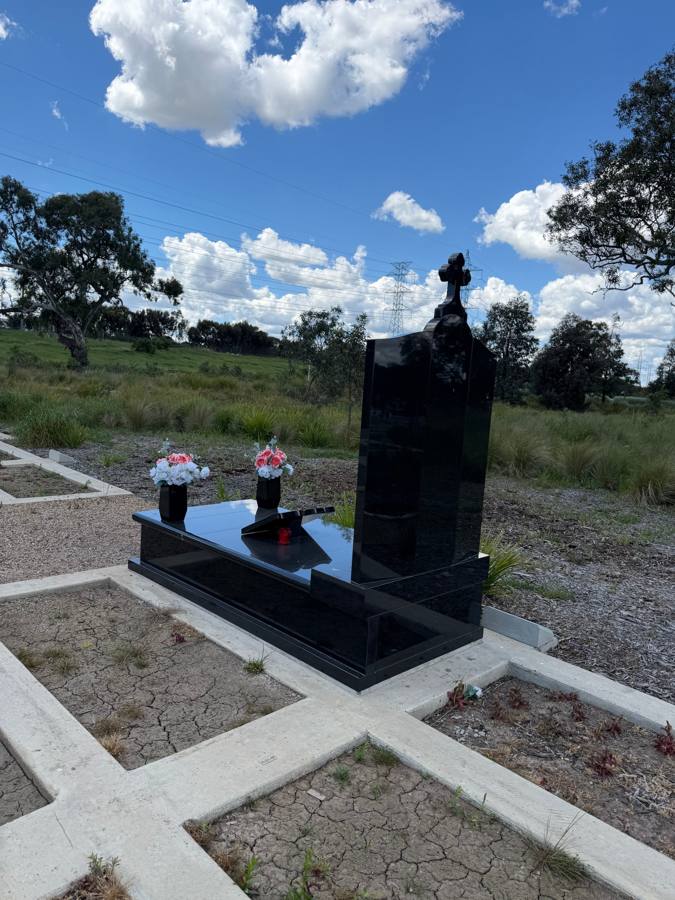Issa memorial by RIP Memorials